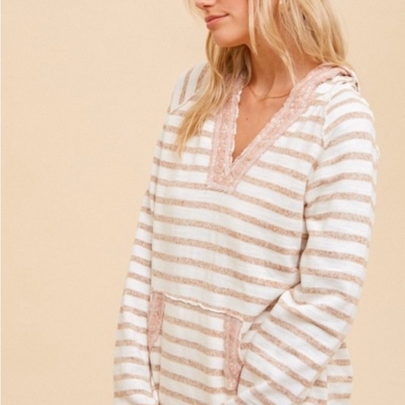 NEW STRIPE SWEATER😍 - Picture 2 of 5